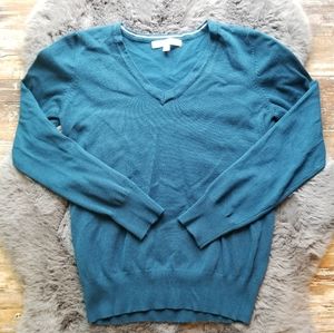 Closet Closing! Active USA v neck sweater